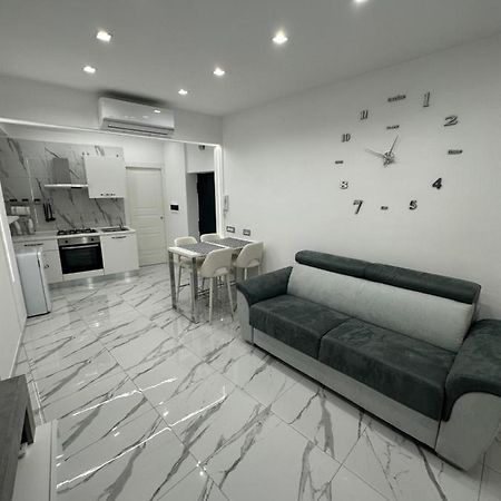 Appartement Mavy House Napoli Extérieur photo